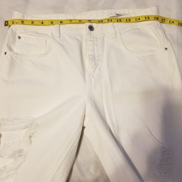 Guess Boy Fit Jeans Women's Color White Size 28 - Picture 4 of 10